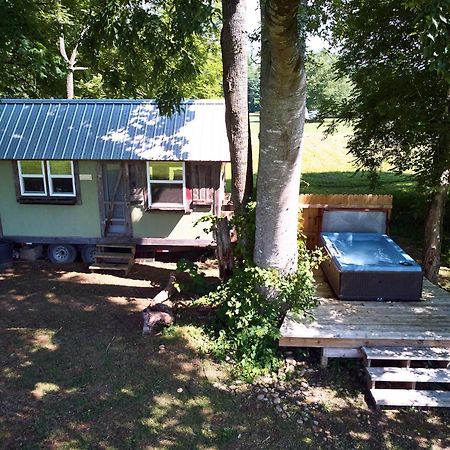 Creekwalk Inn Bed And Breakfast With Cabins Cosby Dış mekan fotoğraf