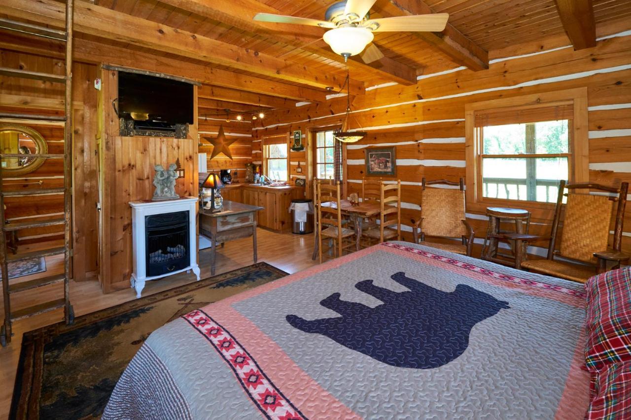 Creekwalk Inn Bed And Breakfast With Cabins Cosby Dış mekan fotoğraf