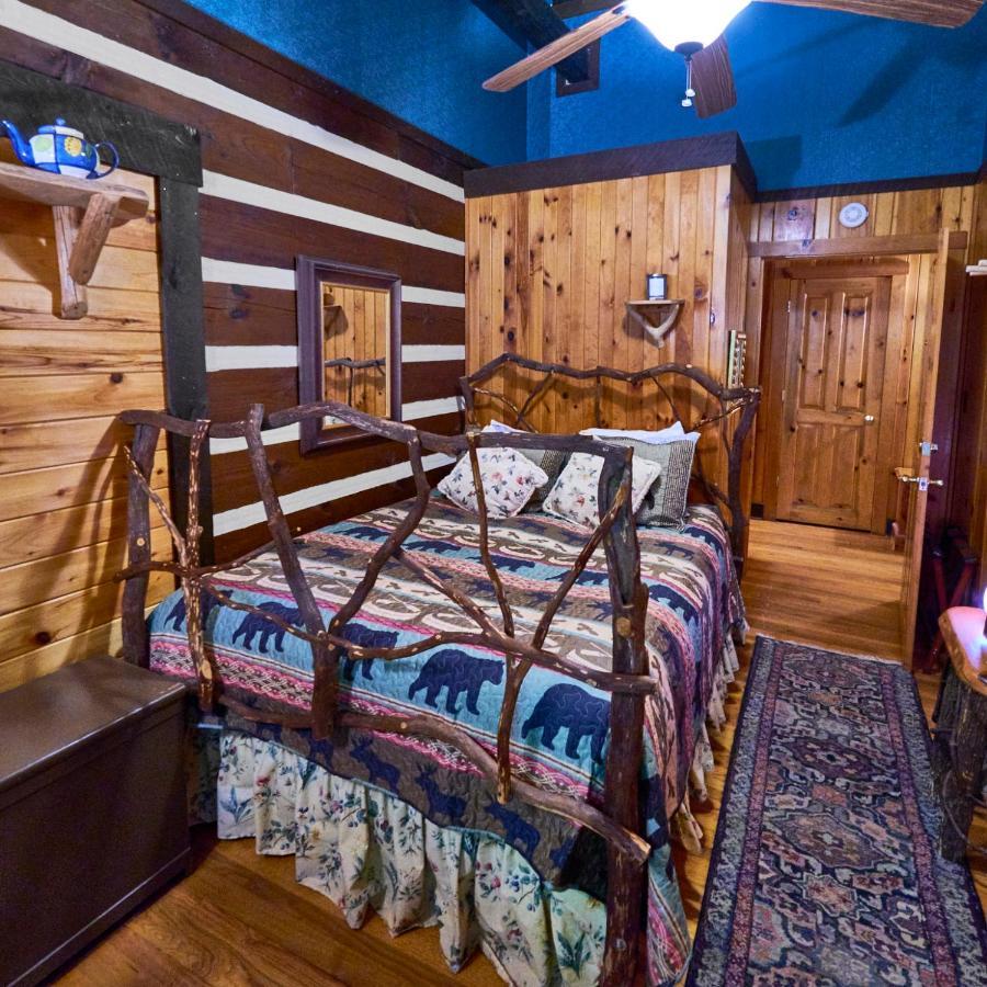 Creekwalk Inn Bed And Breakfast With Cabins Cosby Dış mekan fotoğraf
