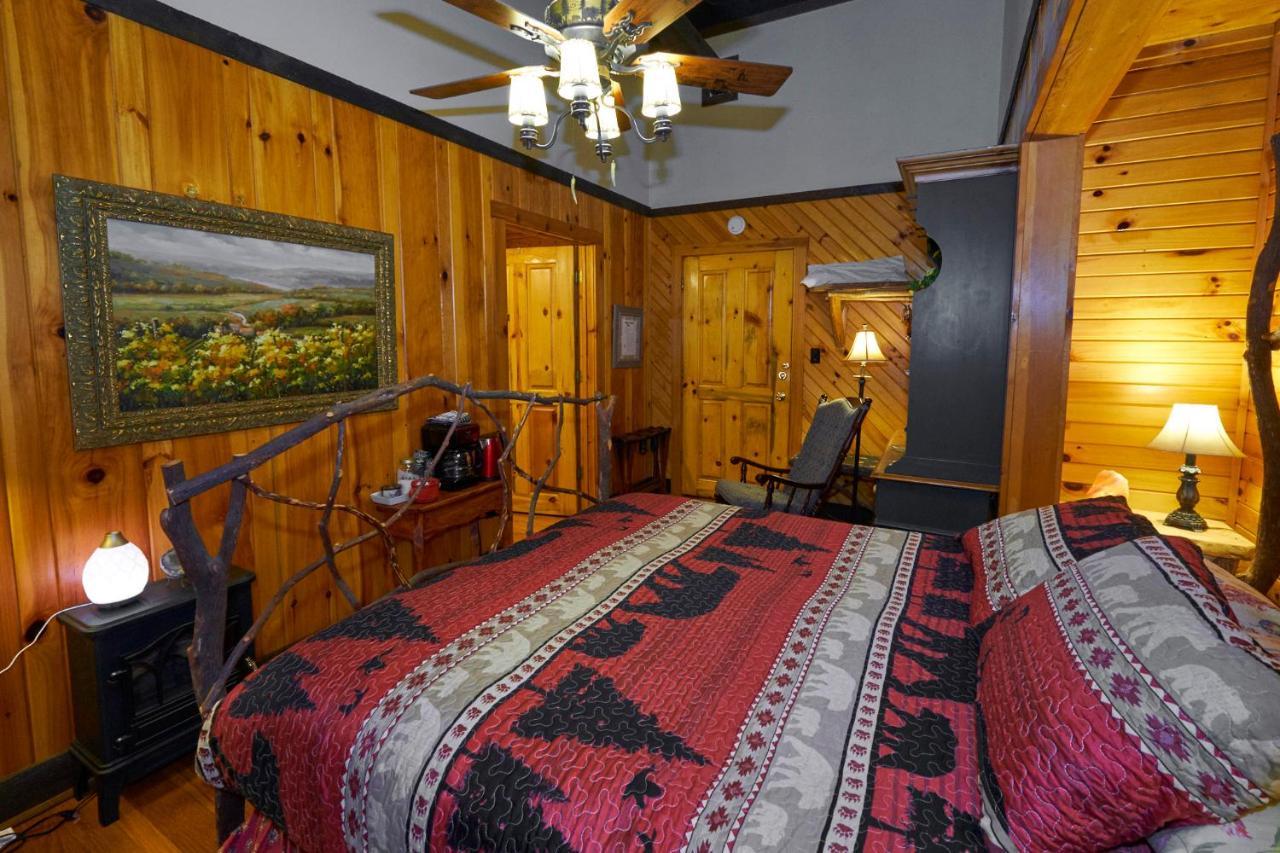 Creekwalk Inn Bed And Breakfast With Cabins Cosby Dış mekan fotoğraf