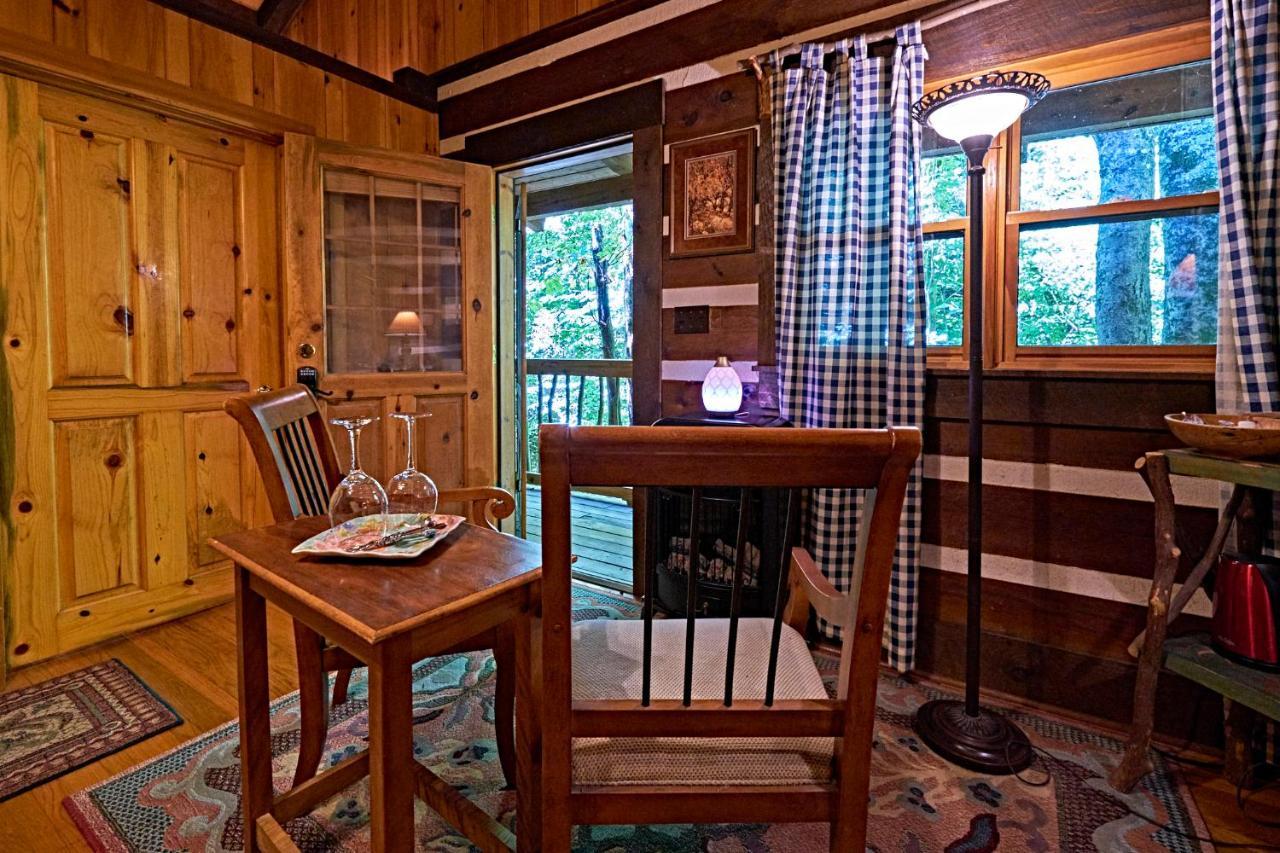 Creekwalk Inn Bed And Breakfast With Cabins Cosby Dış mekan fotoğraf