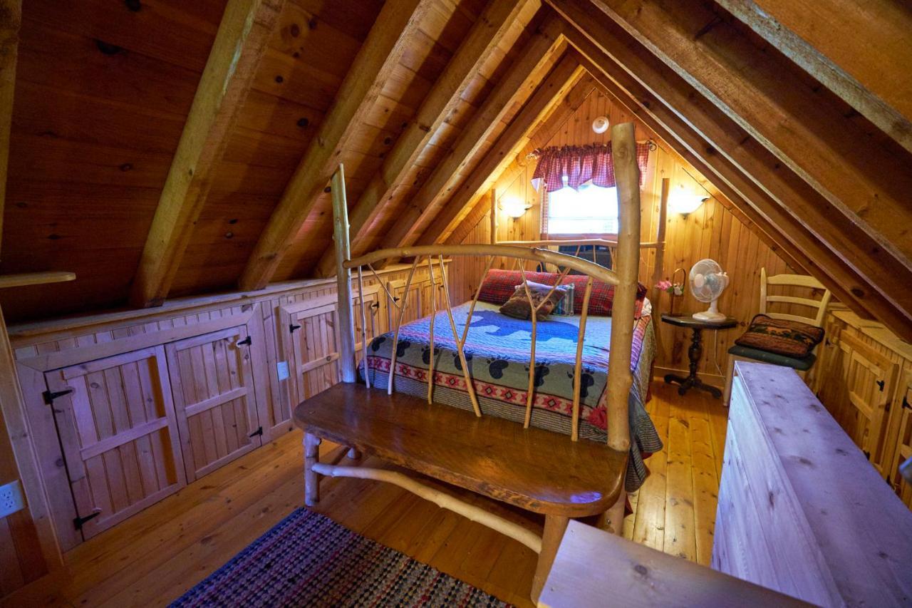 Creekwalk Inn Bed And Breakfast With Cabins Cosby Dış mekan fotoğraf