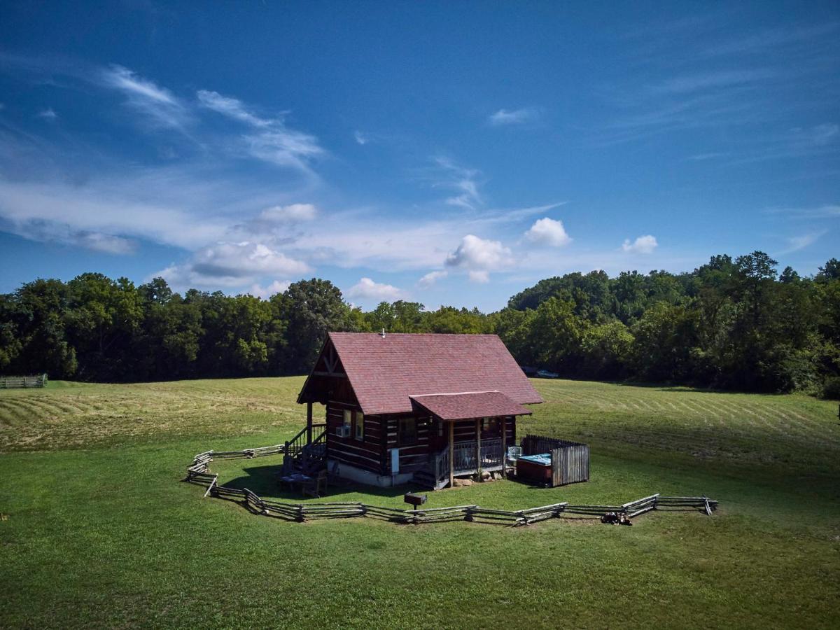 Creekwalk Inn Bed And Breakfast With Cabins Cosby Dış mekan fotoğraf