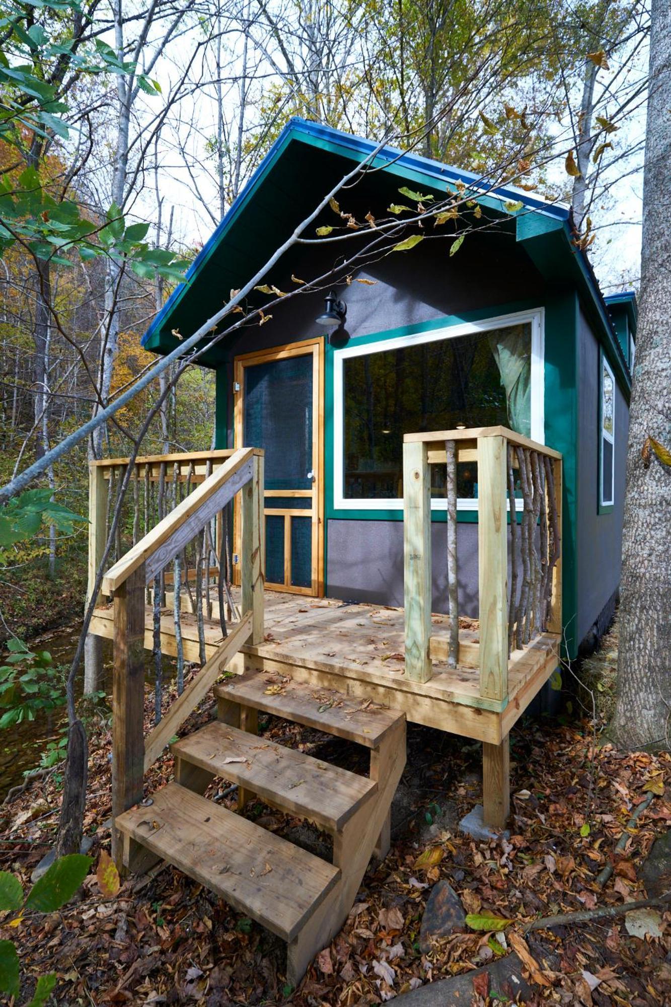 Creekwalk Inn Bed And Breakfast With Cabins Cosby Dış mekan fotoğraf